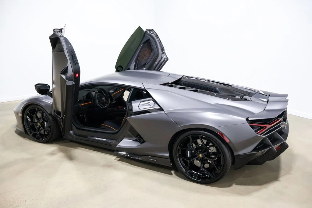 2025 Lamborghini Revuelto - Image 21 of 21