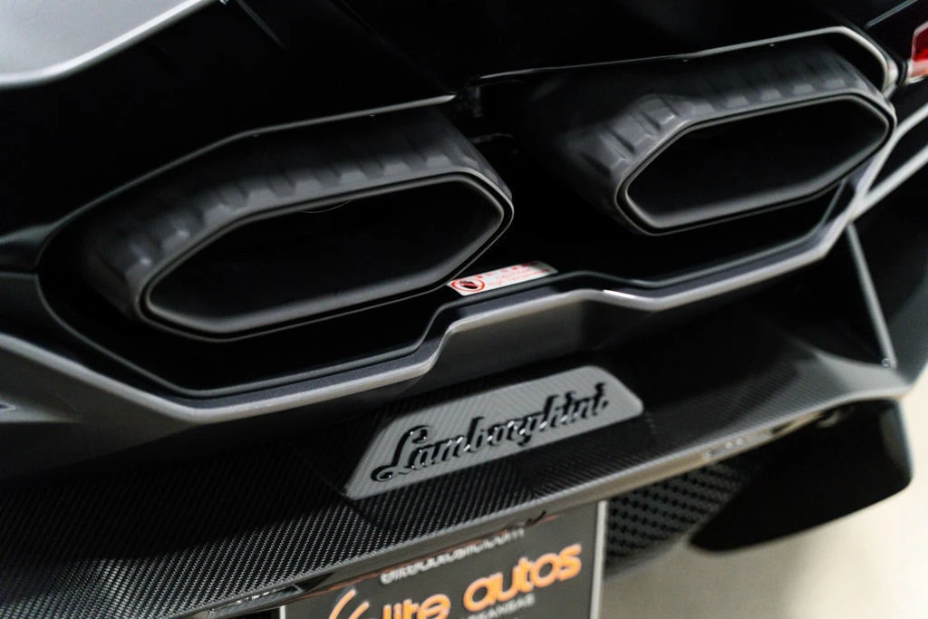 2025 Lamborghini Revuelto - Image 8 of 21