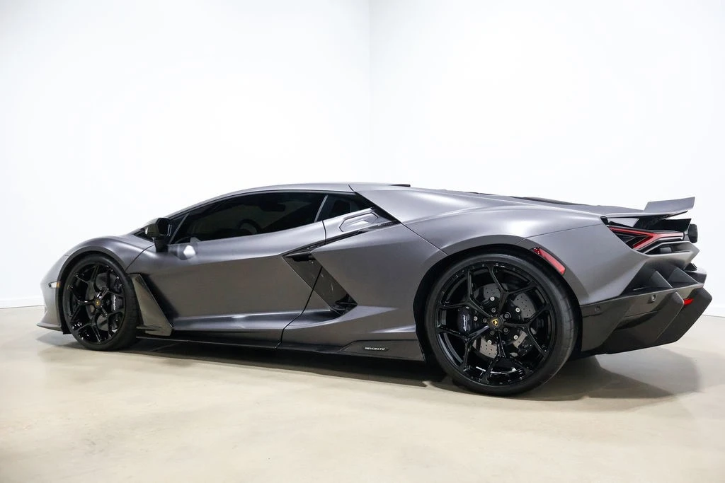 2025 Lamborghini Revuelto - Image 20 of 21