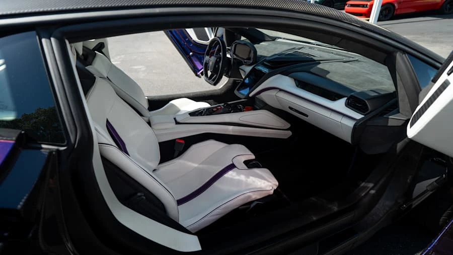 2025 Lamborghini Revuelto - Image 16 of 23