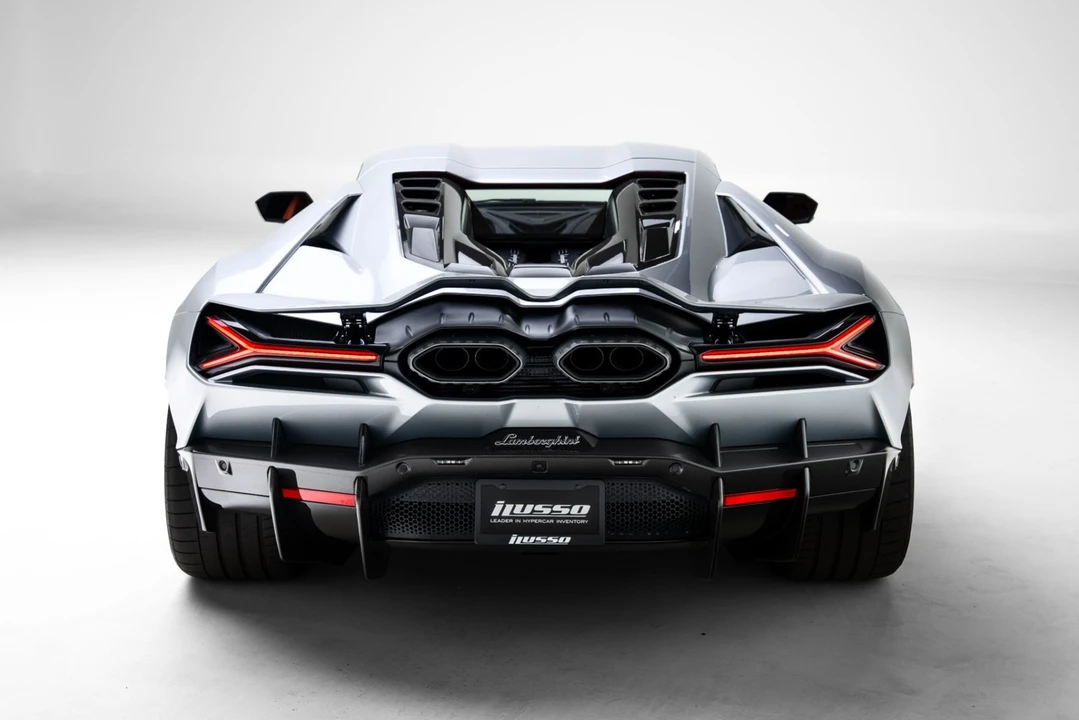 2025 Lamborghini Revuelto - Image 6 of 21