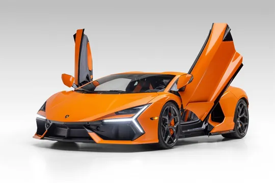 2025 Lamborghini Revuelto