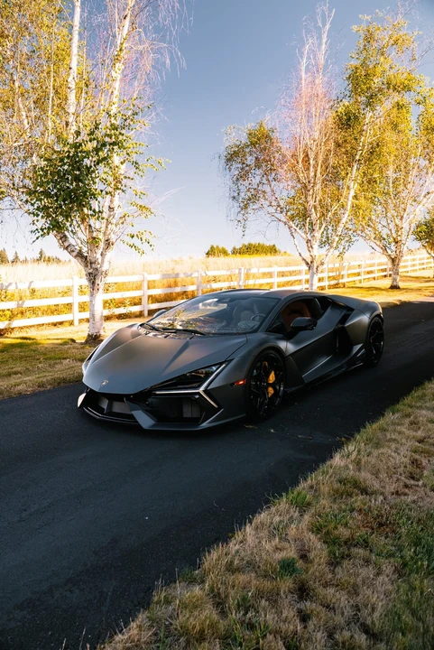 2025 Lamborghini Revuelto - Image 2 of 31