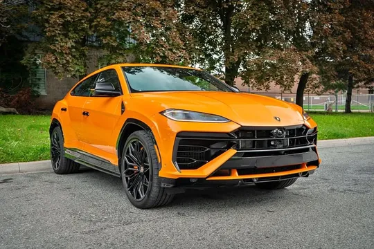 2025 Lamborghini Urus SE