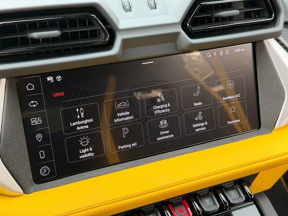 2025 Lamborghini Urus SE - Image 15 of 21