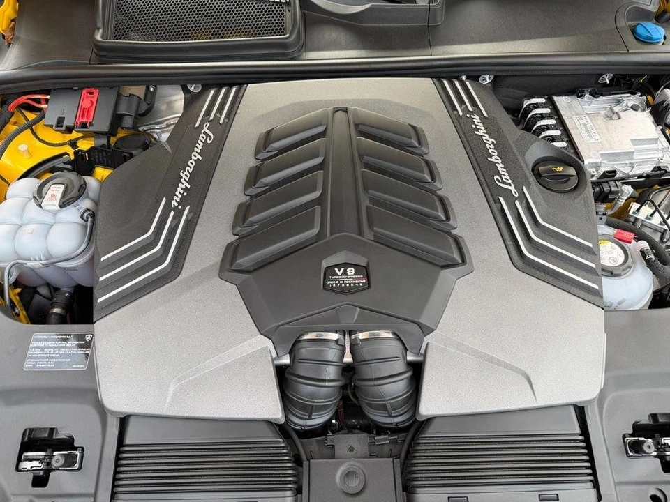 2025 Lamborghini Urus SE - Image 7 of 21