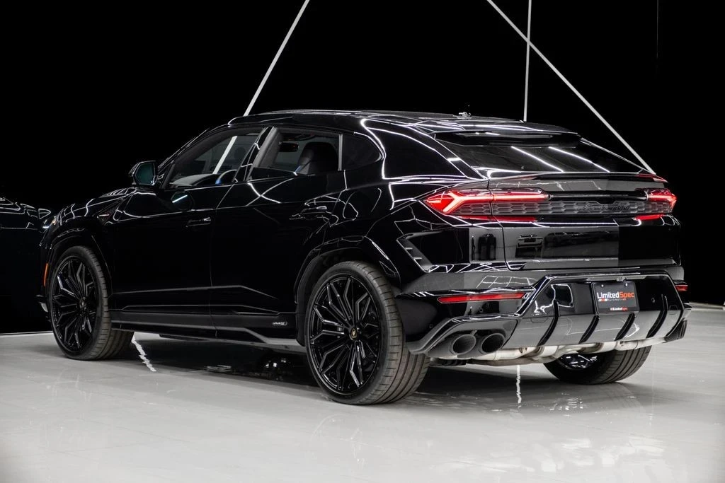 2025 Lamborghini Urus - Image 13 of 21