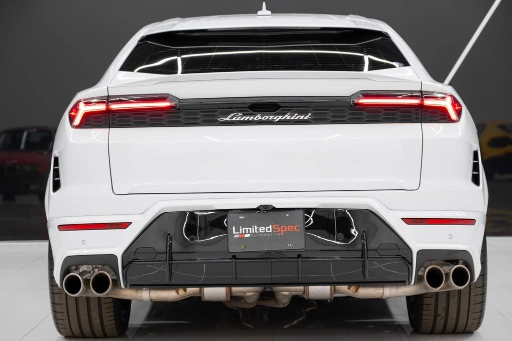2025 Lamborghini Urus - Image 16 of 21