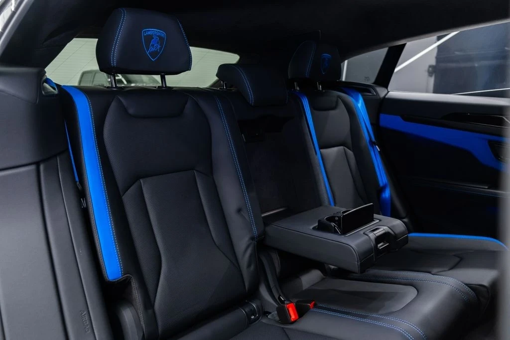 2025 Lamborghini Urus - Image 21 of 21