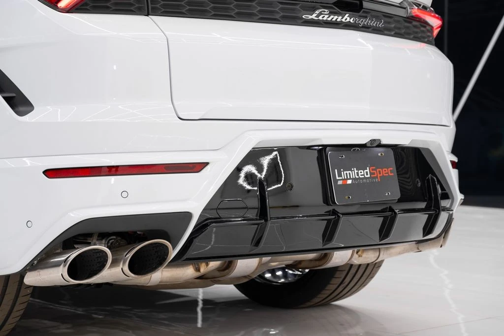 2025 Lamborghini Urus - Image 15 of 21