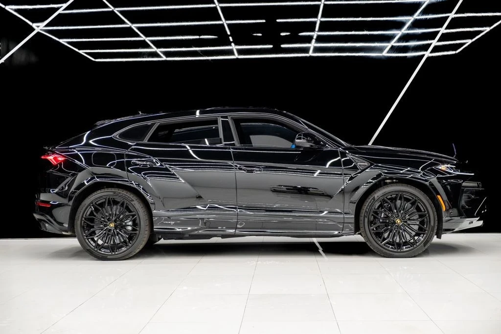 2025 Lamborghini Urus - Image 3 of 21