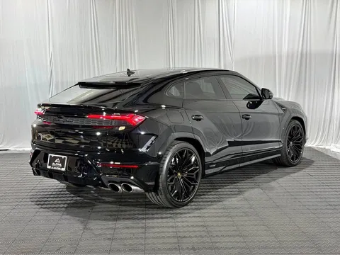 2025 Lamborghini Urus SE
