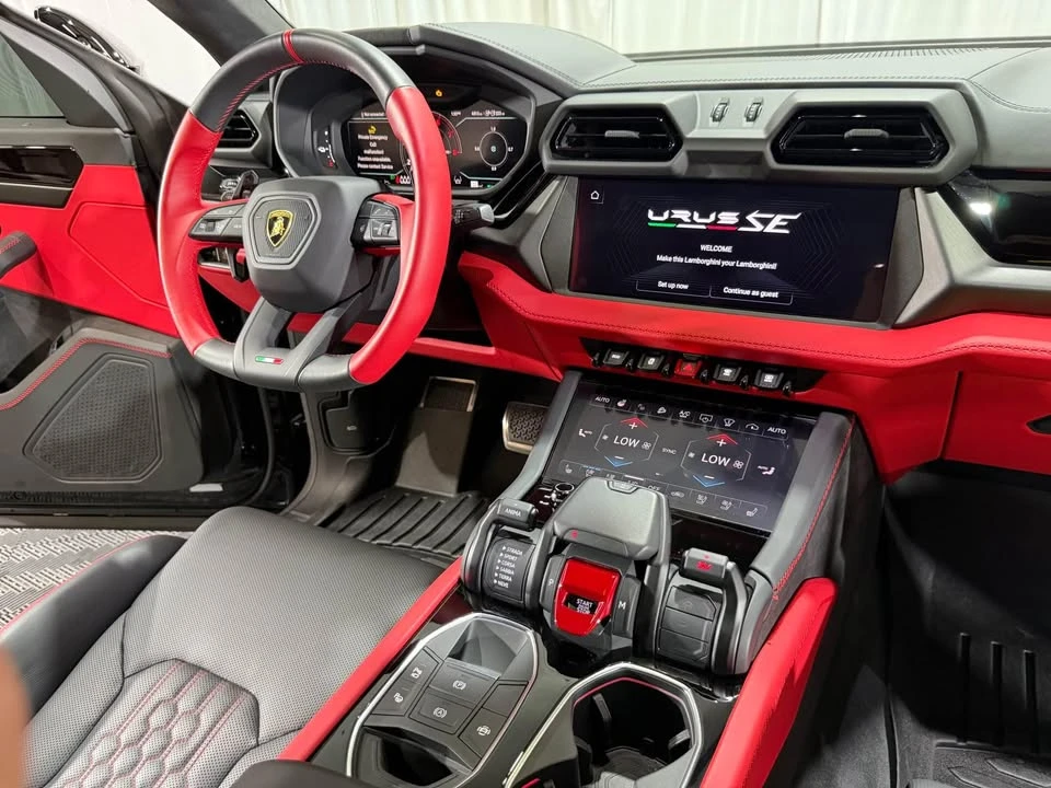 2025 Lamborghini Urus - Image 2 of 8