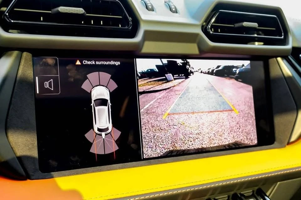 2025 Lamborghini Urus - Image 20 of 20