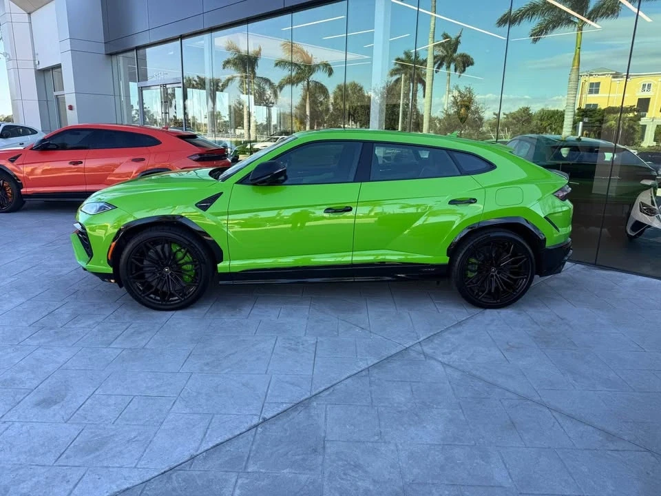 2025 Lamborghini Urus SE - Image 2 of 6