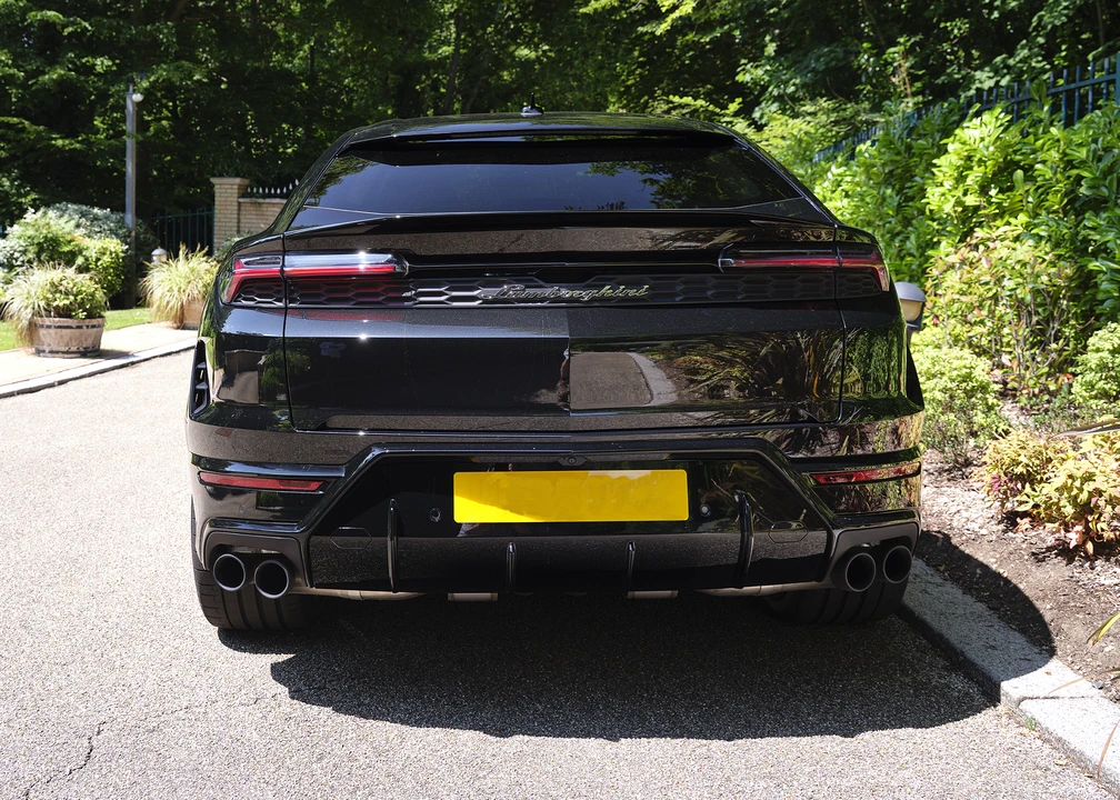 2025 Lamborghini Urus SE - Image 6 of 31