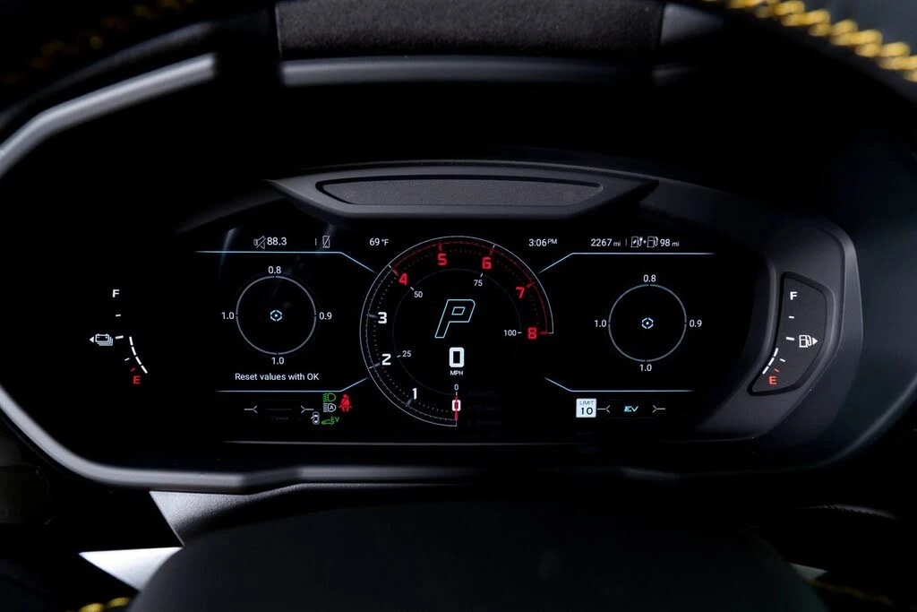2025 Lamborghini Urus SE - Image 6 of 31