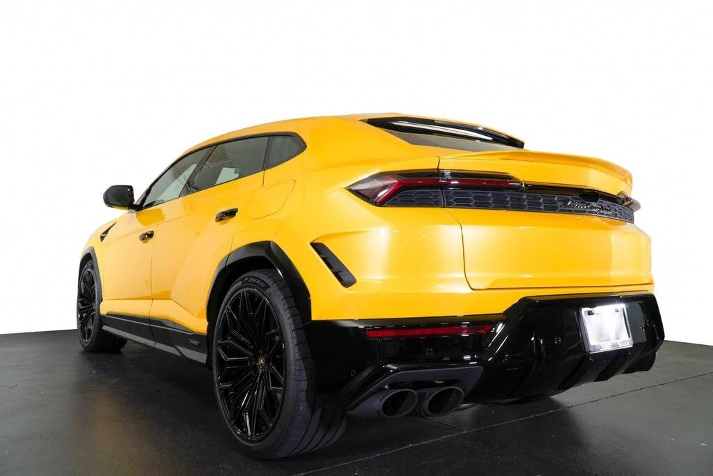 2025 Lamborghini Urus SE - Image 8 of 31