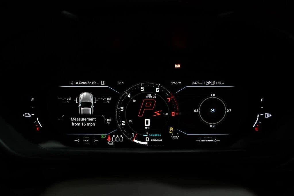 2025 Lamborghini Urus SE - Image 17 of 31