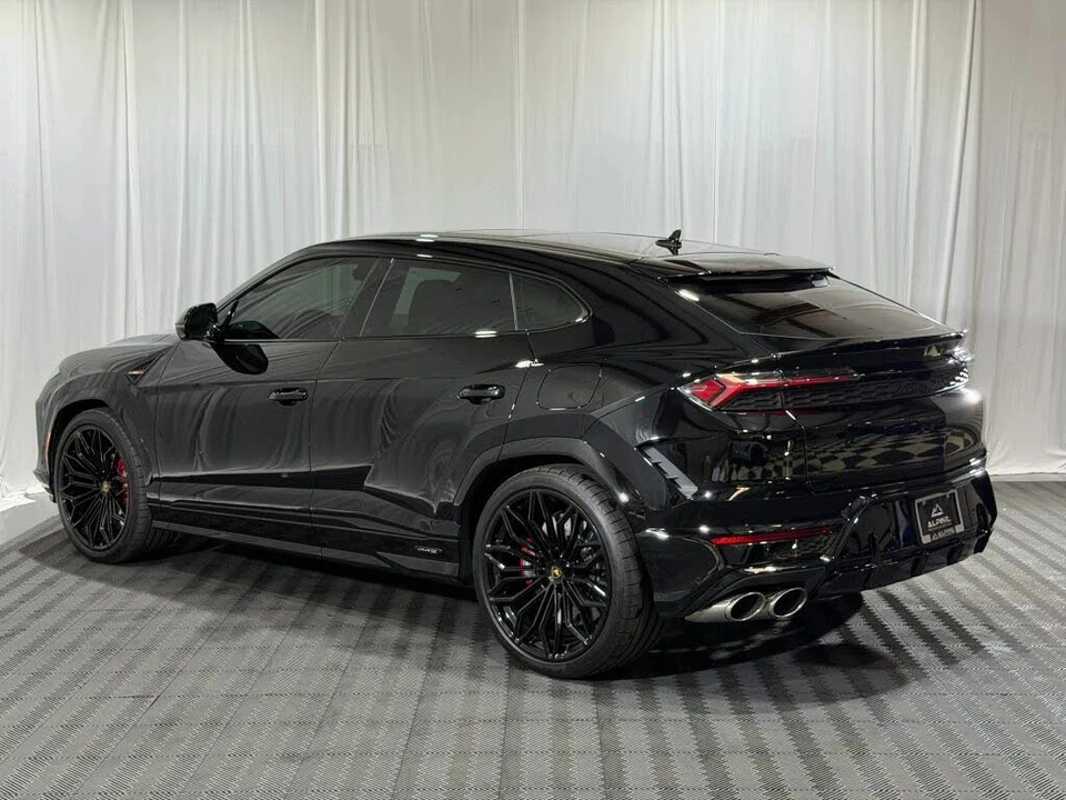 2025 Lamborghini Urus SE - Image 7 of 31