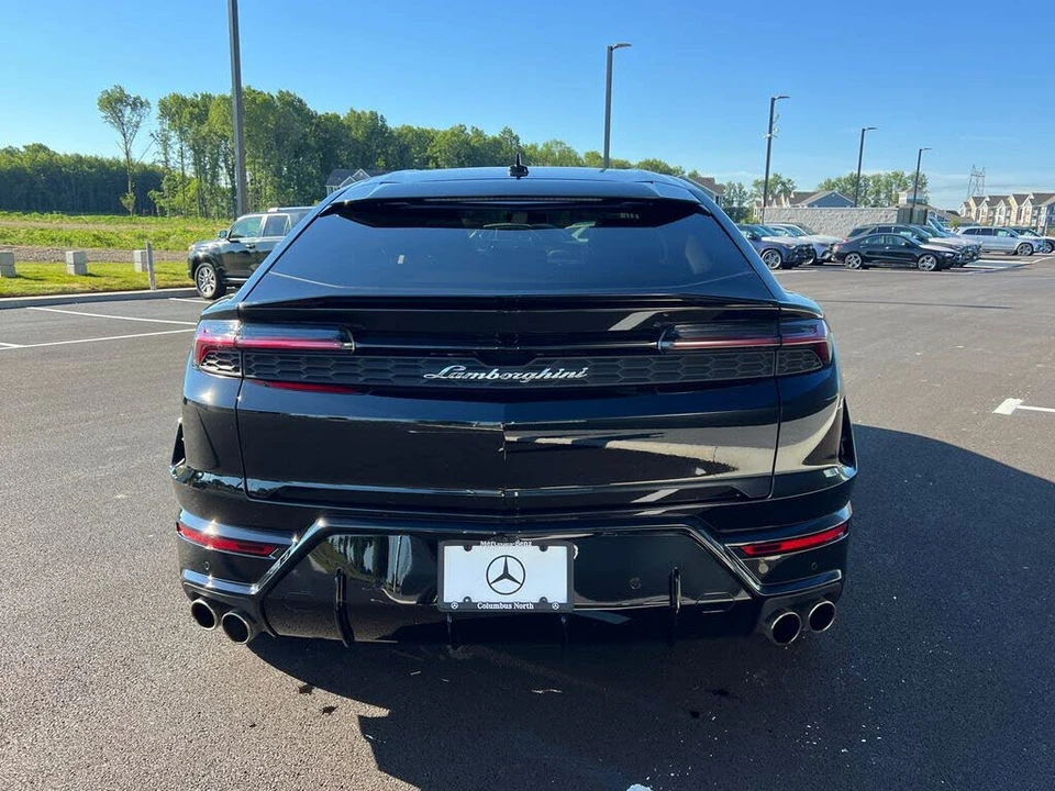 2025 Lamborghini Urus SE - Image 6 of 31