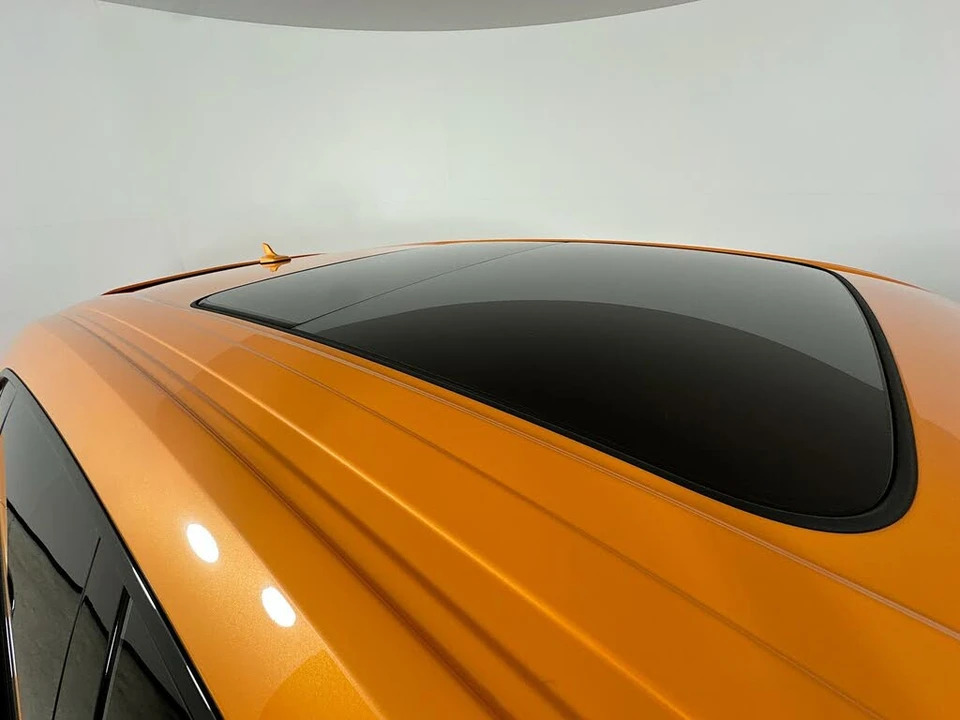 2025 Lamborghini Urus SE - Image 12 of 31