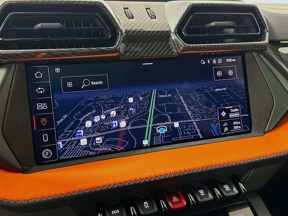 2025 Lamborghini Urus SE - Image 27 of 31