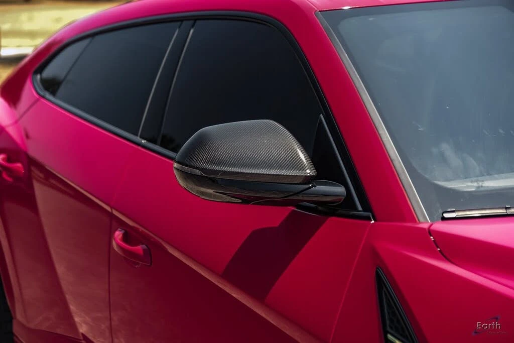 2025 Lamborghini Urus SE - Image 30 of 31