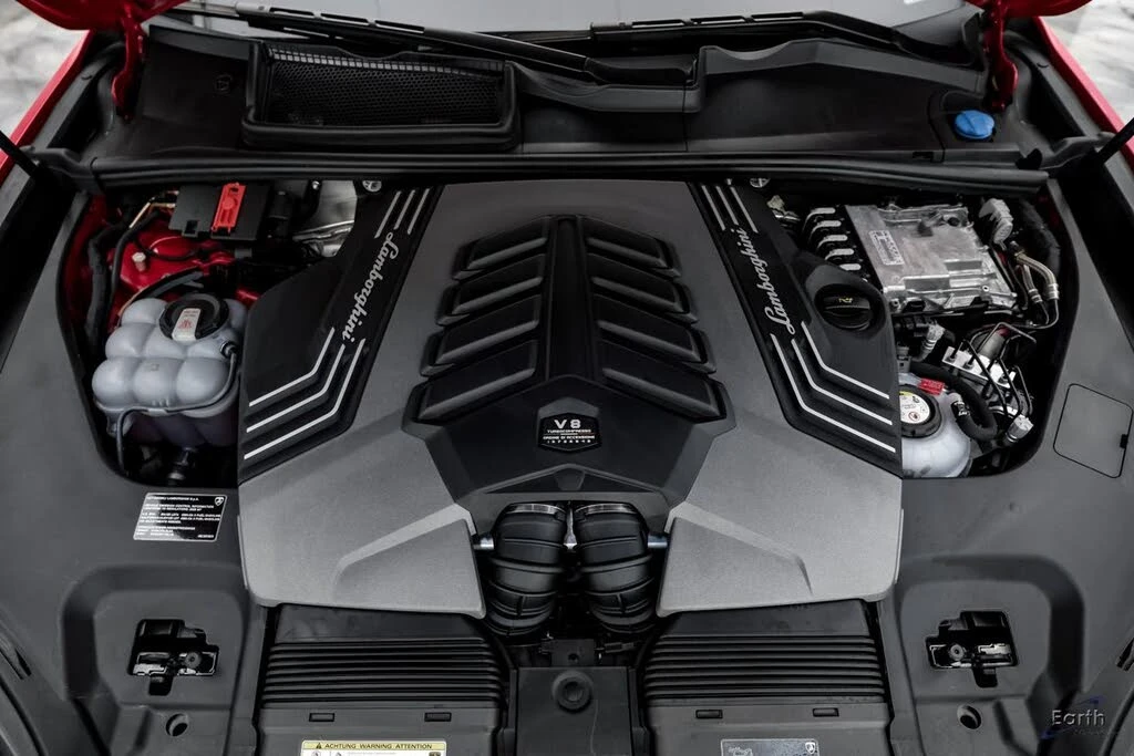 2025 Lamborghini Urus SE - Image 4 of 31