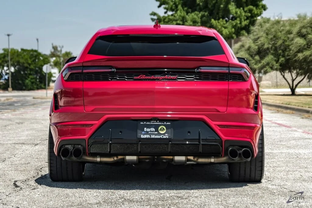 2025 Lamborghini Urus SE - Image 14 of 31