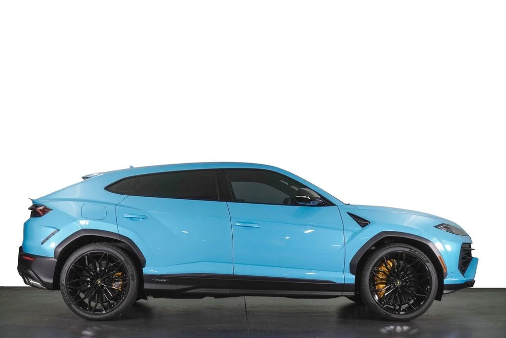2025 Lamborghini Urus SE - Image 18 of 31