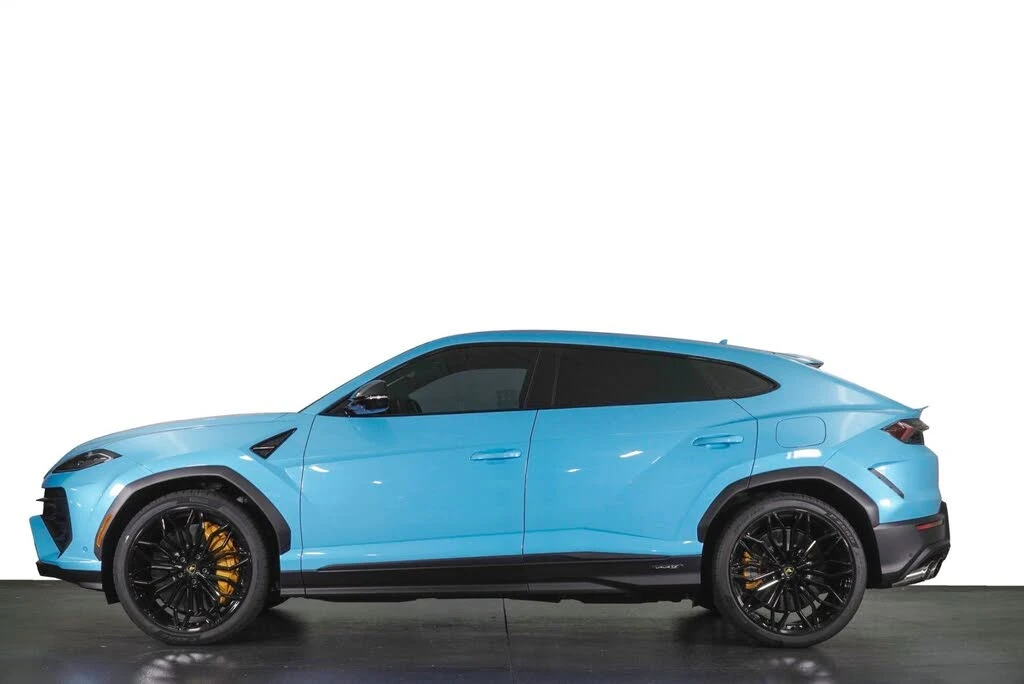 2025 Lamborghini Urus SE - Image 30 of 31