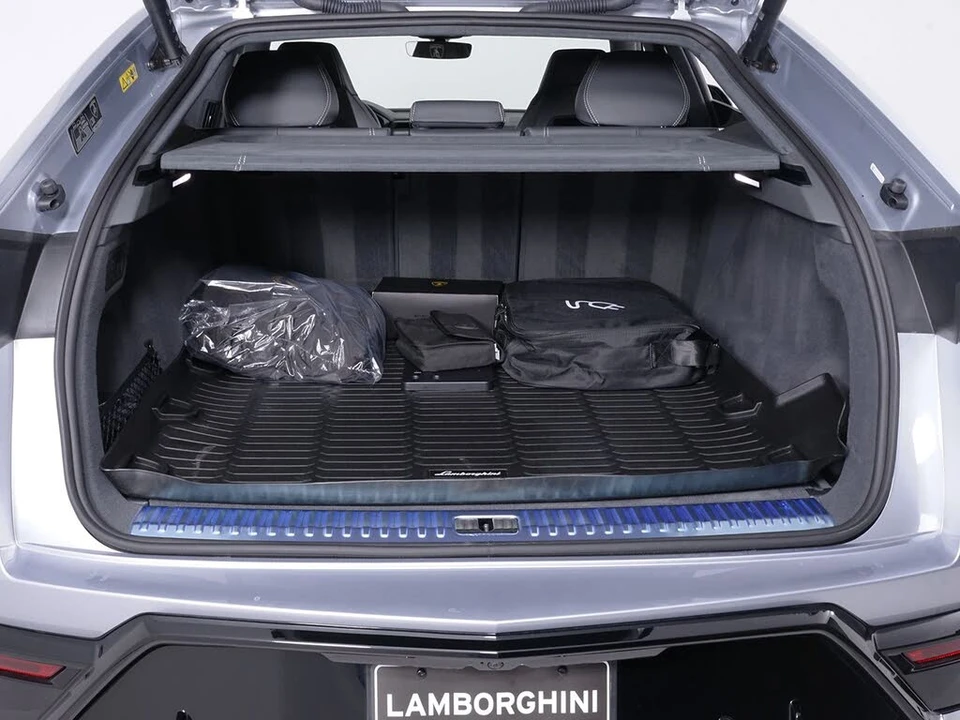 2025 Lamborghini Urus SE - Image 19 of 31