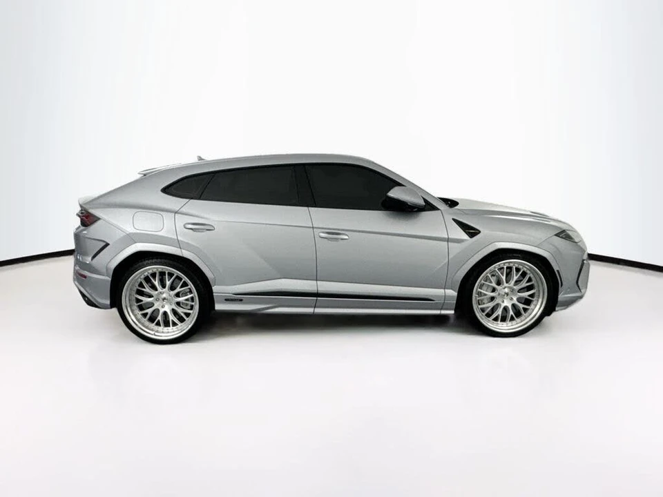 2025 Lamborghini Urus SE - Image 4 of 31