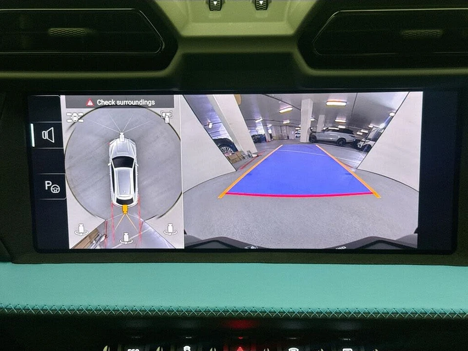 2025 Lamborghini Urus SE - Image 14 of 31