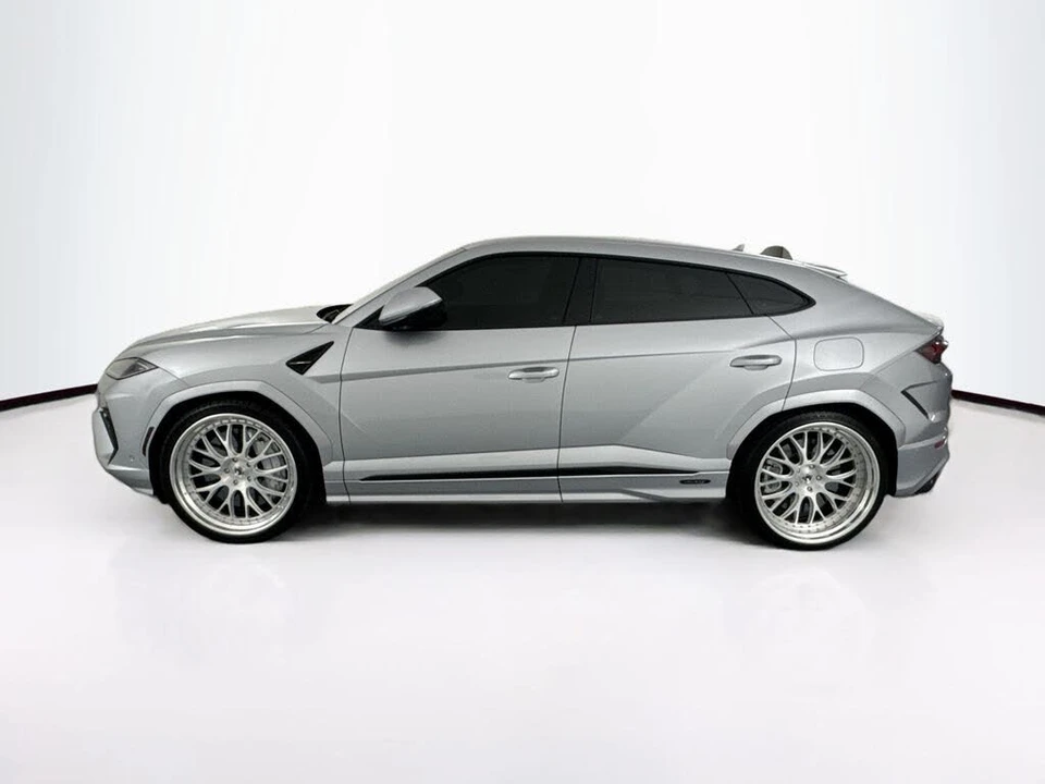 2025 Lamborghini Urus SE - Image 8 of 31