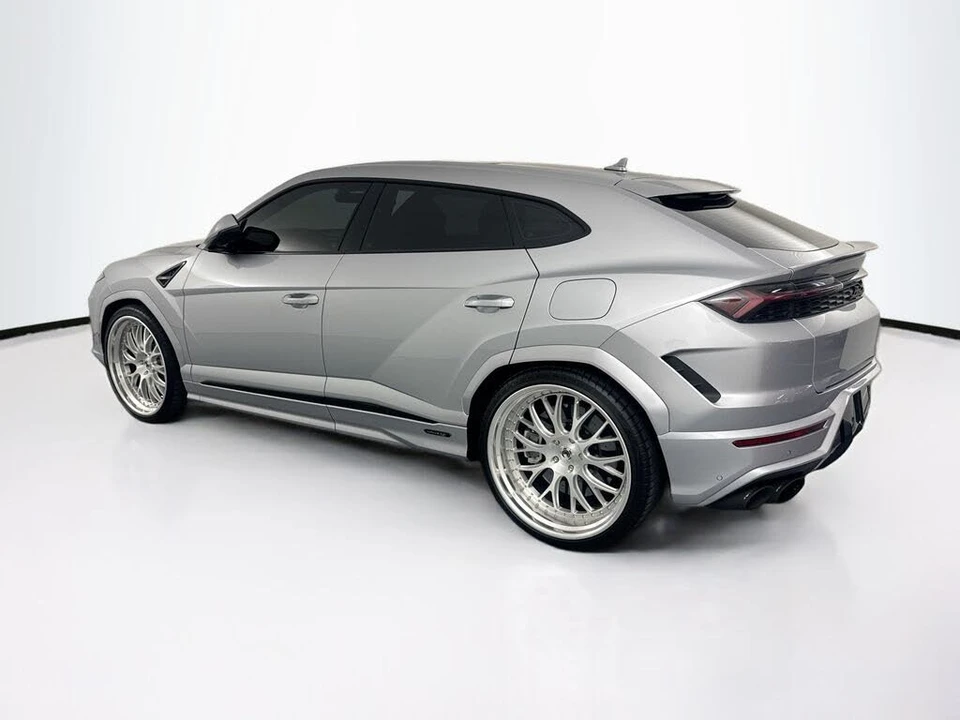 2025 Lamborghini Urus SE - Image 7 of 31