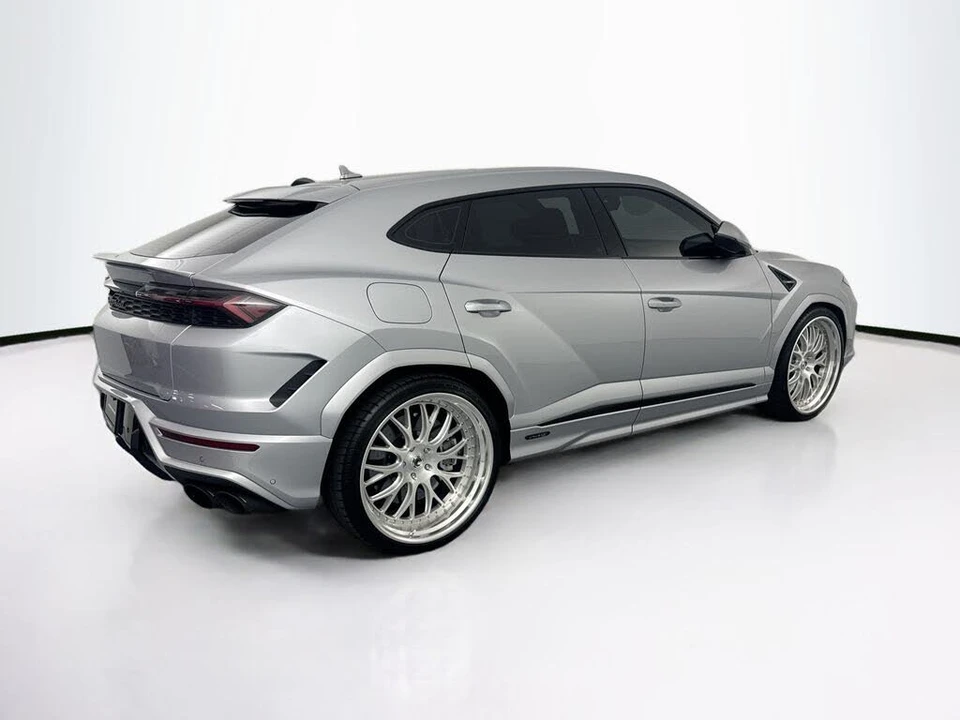 2025 Lamborghini Urus SE - Image 5 of 31
