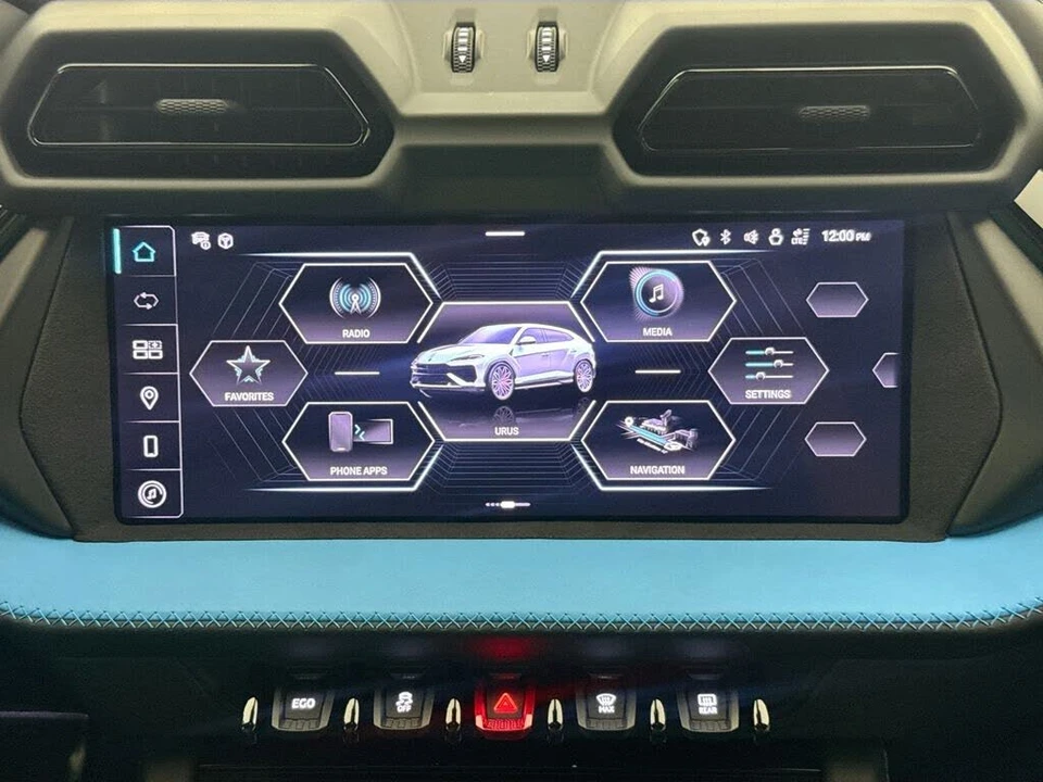 2025 Lamborghini Urus SE - Image 15 of 31