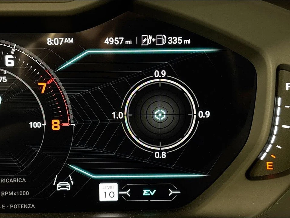 2025 Lamborghini Urus SE - Image 11 of 31