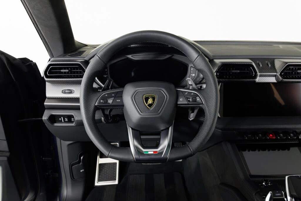2025 Lamborghini Urus SE - Image 19 of 31