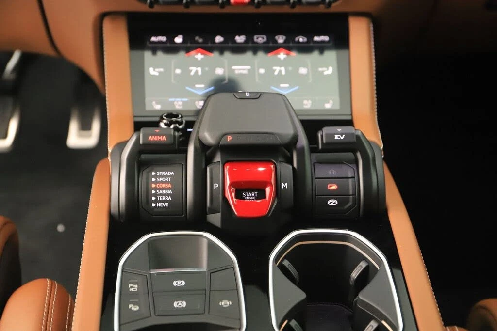 2025 Lamborghini Urus SE - Image 22 of 31