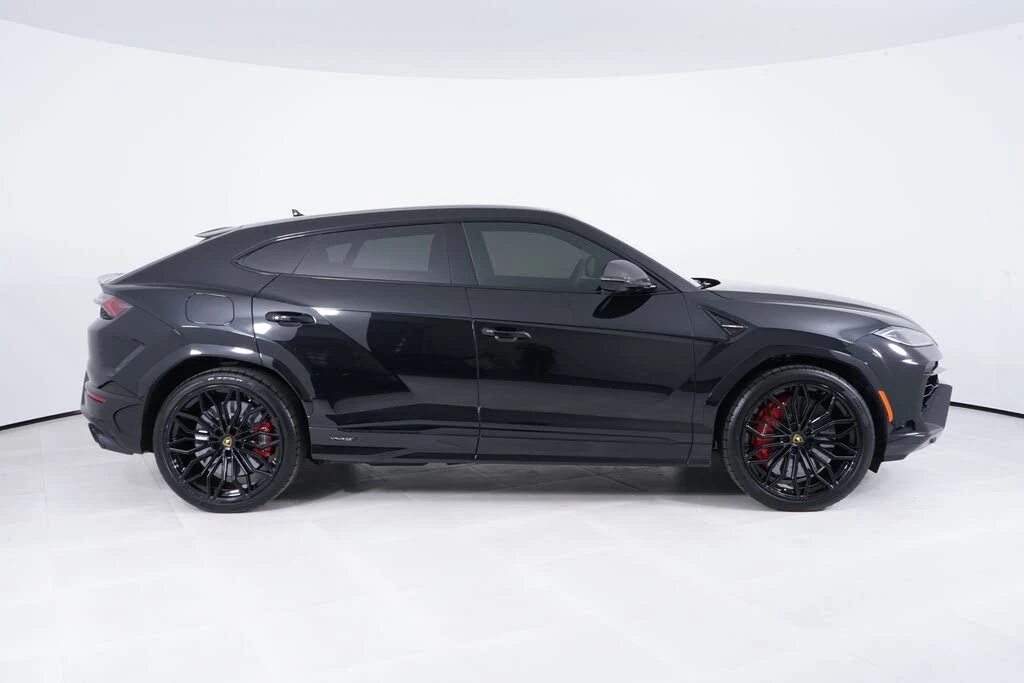2025 Lamborghini Urus SE - Image 8 of 31
