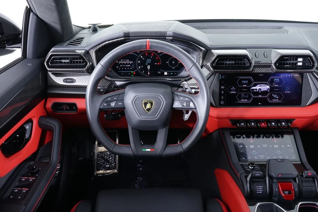 2025 Lamborghini Urus SE - Image 26 of 31