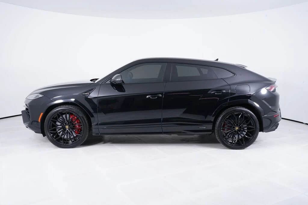 2025 Lamborghini Urus SE - Image 2 of 31