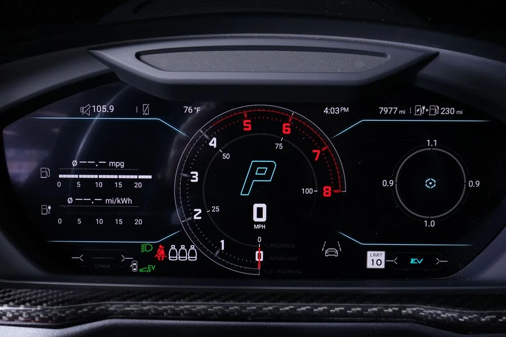 2025 Lamborghini Urus SE - Image 21 of 31