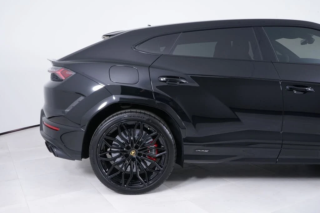 2025 Lamborghini Urus SE - Image 13 of 31
