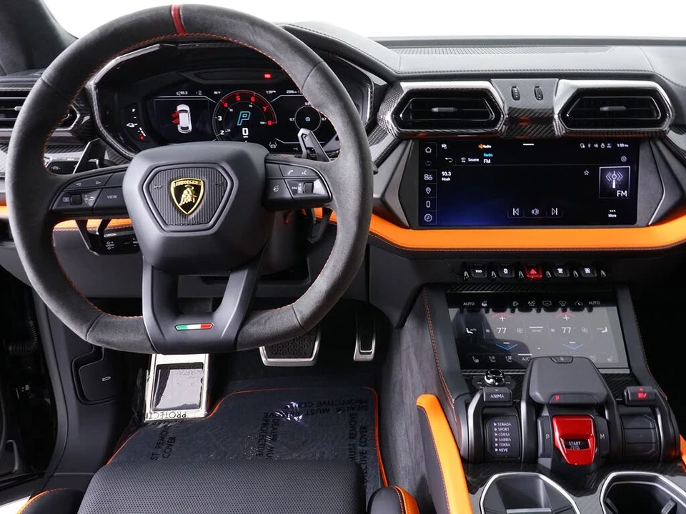 2025 Lamborghini Urus SE - Image 27 of 31
