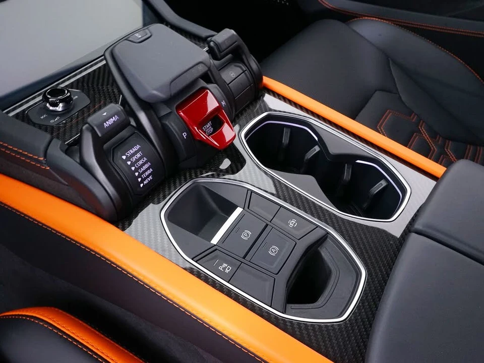 2025 Lamborghini Urus SE - Image 31 of 31