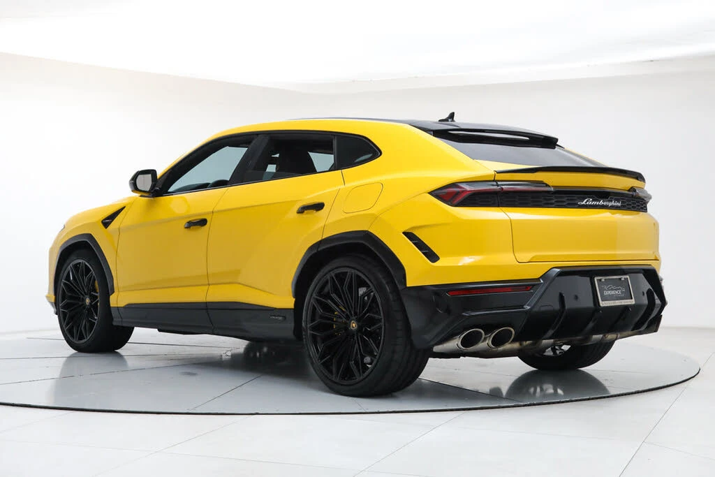 2025 Lamborghini Urus SE - Image 3 of 31